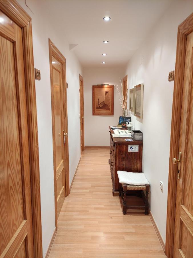 Hostal Escartin Sabiñánigo Dış mekan fotoğraf