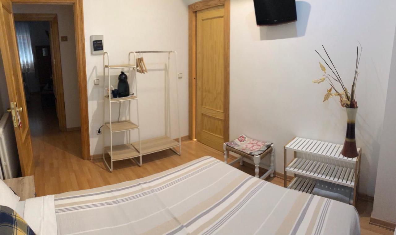 Hostal Escartin Sabiñánigo Dış mekan fotoğraf